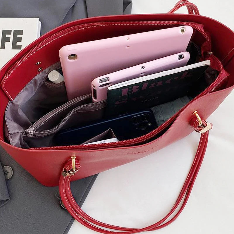Fashionable Shoulder Bag